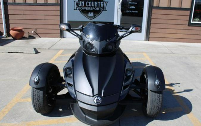 2009 Can-Am Spyder™ GS Roadster with SM5 Transmission (manual)