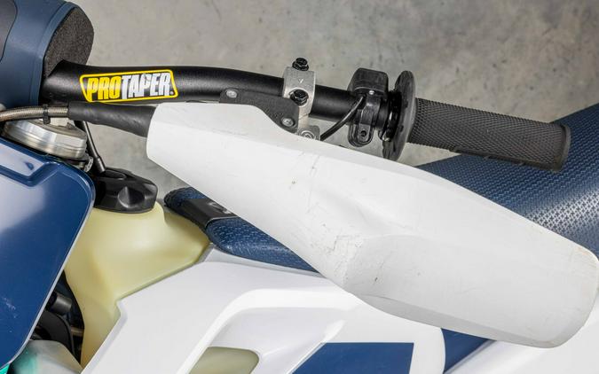 2026 Husqvarna FX 350 - TM245746-1