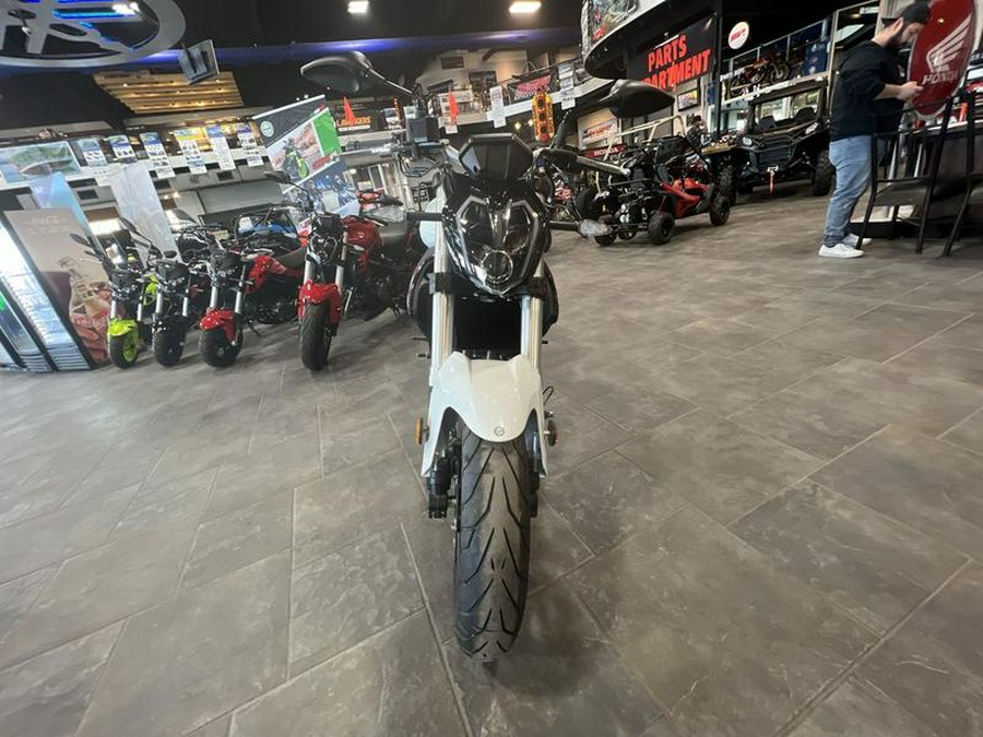 2023 Benelli 302S