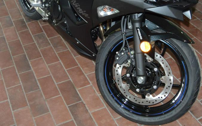 2025 Kawasaki Ninja 500 ABS