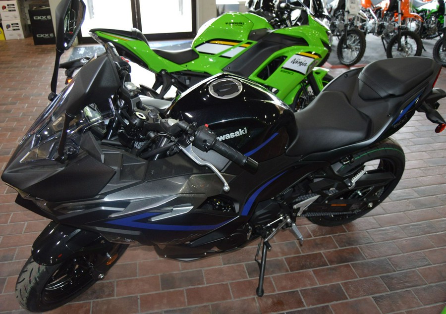 2025 Kawasaki Ninja 500 ABS