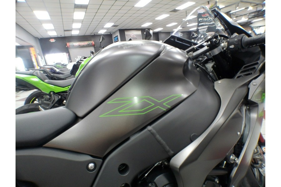 2025 Kawasaki Ninja ZX 10RR ABS