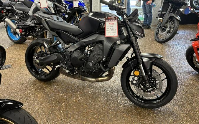 2025 Yamaha MT 9