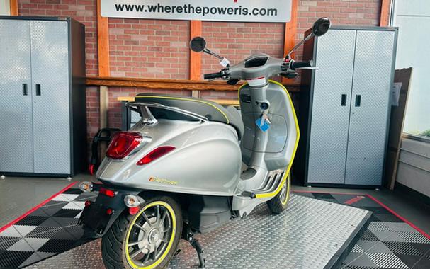 2022 Vespa Elettrica 45 MPH
