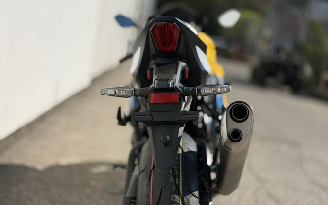 2027 Suzuki GSX-R1000AM7