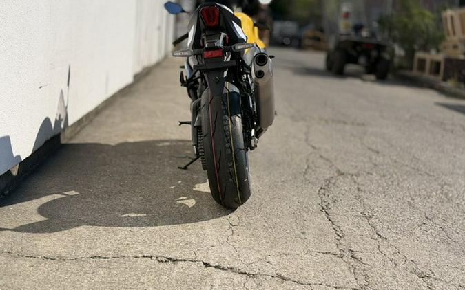 2027 Suzuki GSX-R1000AM7