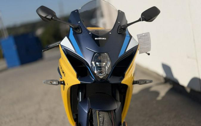 2027 Suzuki GSX-R1000AM7