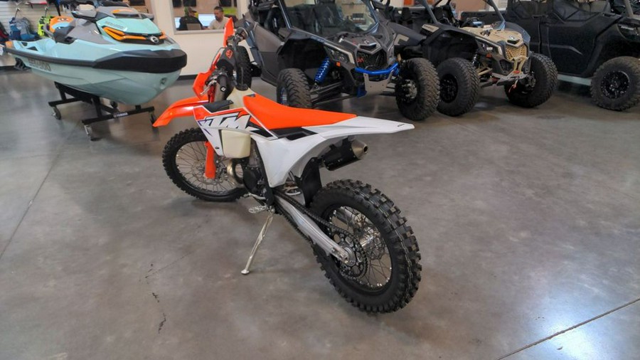 2023 KTM 250 XC