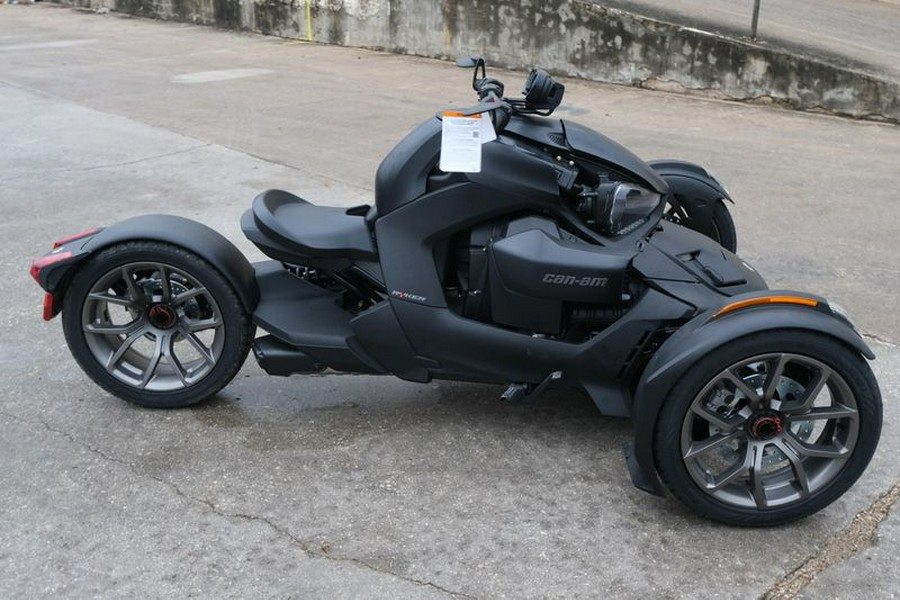 New 2025 CAN-AM RYKER 900