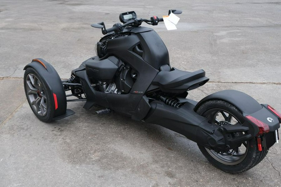 New 2025 CAN-AM RYKER 900