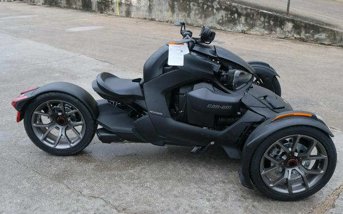 2025 CAN-AM RYKER 900