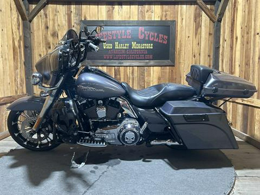 2015 Harley-Davidson Street Glide® Special