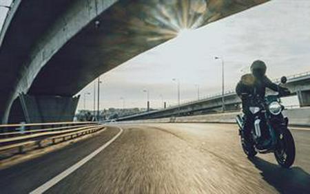 2027 Husqvarna Svartpilen 801 SE