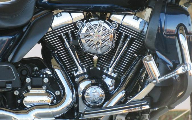 2013 Harley-Davidson FLHTCUTG - Tri Glide Ultra Classic