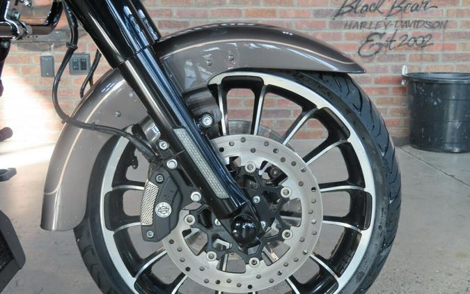 FLTRT 2023 Road Glide® 3