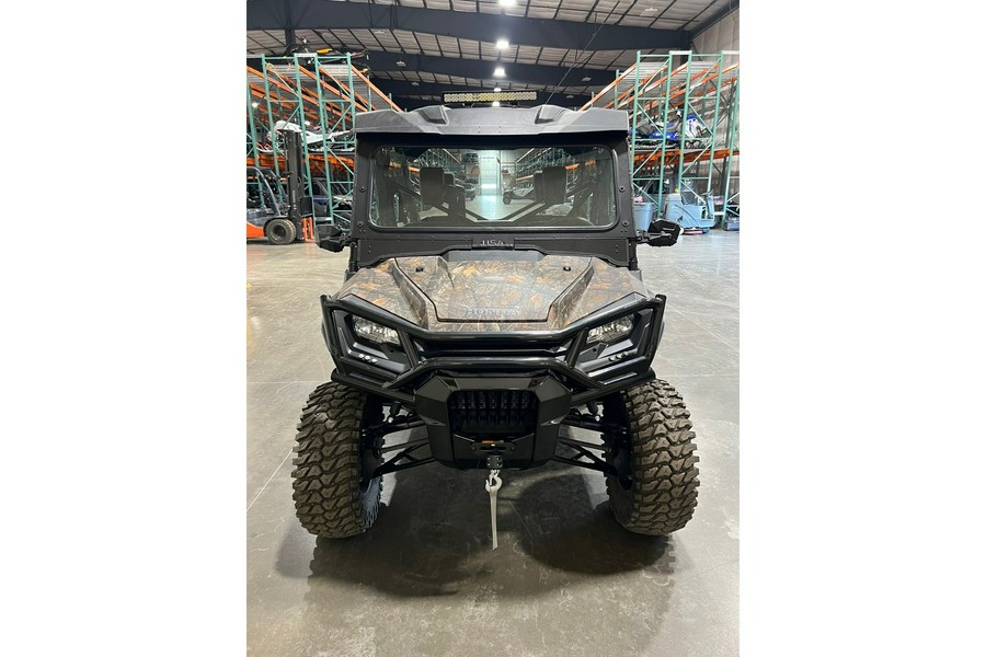 2023 Honda Pioneer 1000-6 Crew Deluxe