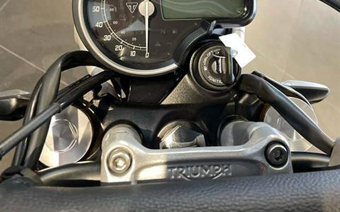 2025 Triumph Scrambler 400 X
