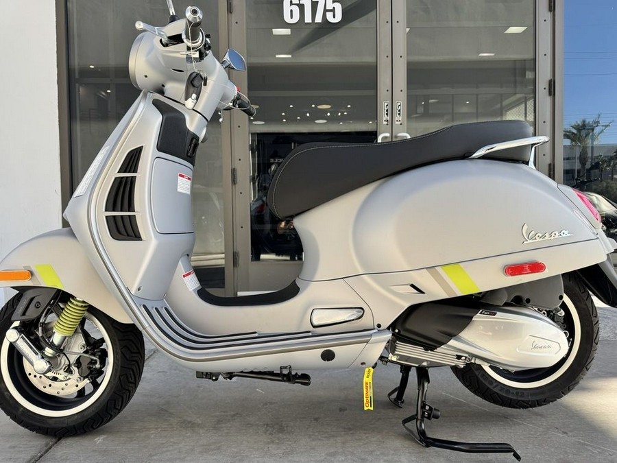 2024 Vespa GTS Super 300 Tech