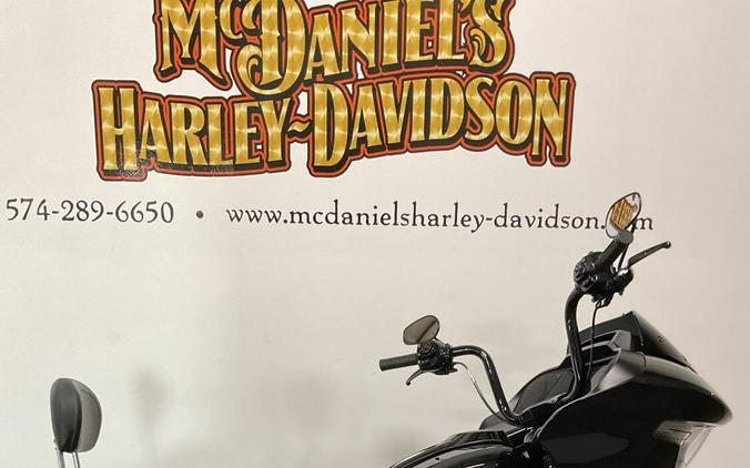2024 Harley-Davidson® Road Glide® Vivid Black - Black Finish