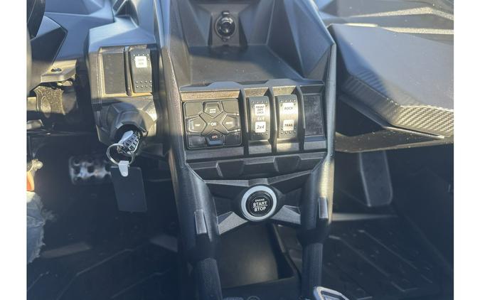 2024 Can-Am MAVERICK X3 X RC TURBO RR