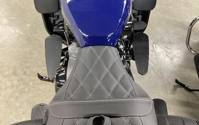 2024 Indian Motorcycle® Pursuit® Dark Horse® with PowerBand Audio Package Springfield Blue