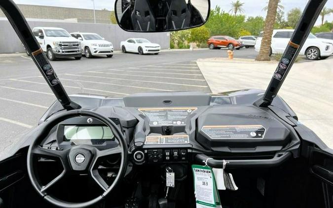 2025 Can-Am® Commander MAX XT 700