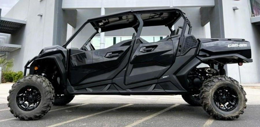 2025 Can-Am® Commander MAX XT 700