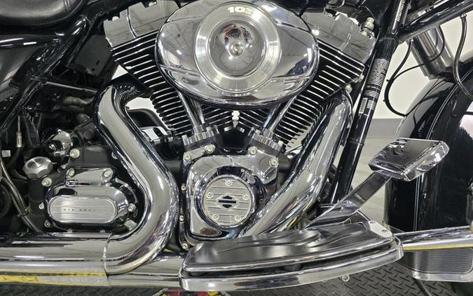 2011 Harley-Davidson® FLHRC103