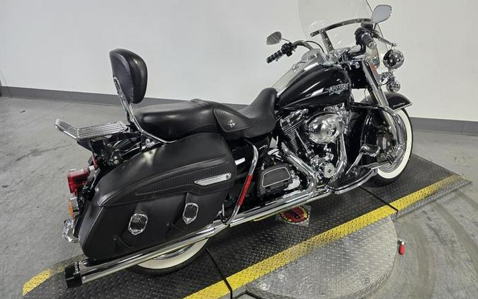2011 Harley-Davidson® FLHRC103