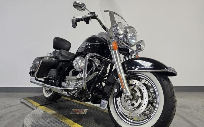 2011 Harley-Davidson® FLHRC103