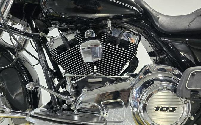 2011 Harley-Davidson® FLHRC103