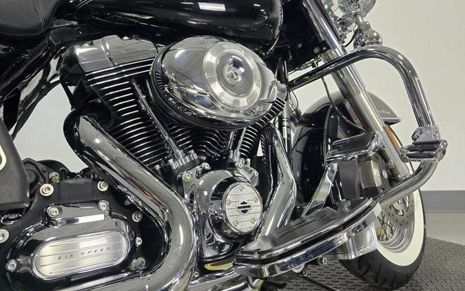 2011 Harley-Davidson® FLHRC103