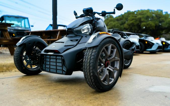 2025 CAN-AM RYKER 900