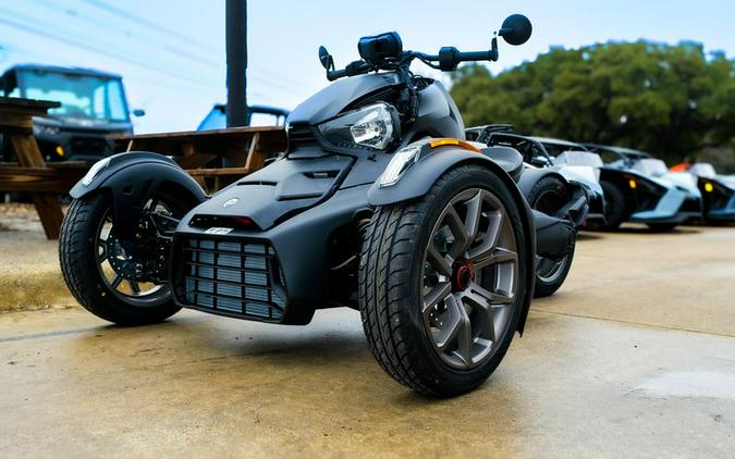 New 2025 CAN-AM RYKER 900