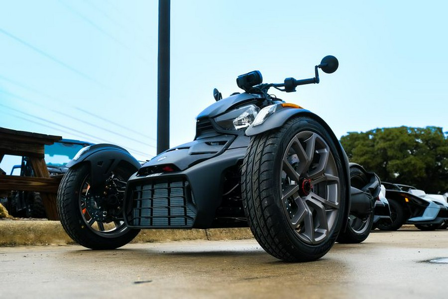 New 2025 CAN-AM RYKER 900