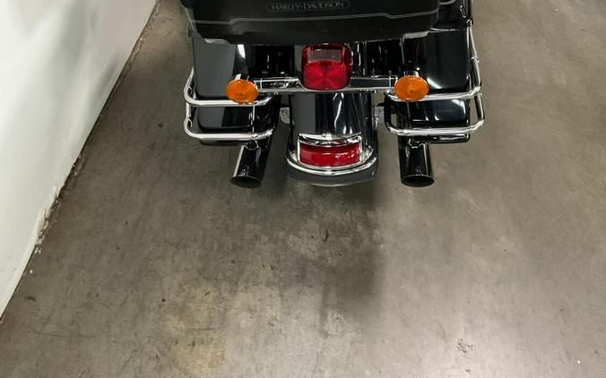 2010 Harley-Davidson® Electra Glide® Classic Black