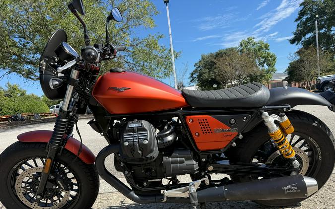2020 Moto Guzzi V9 Bobber Sport