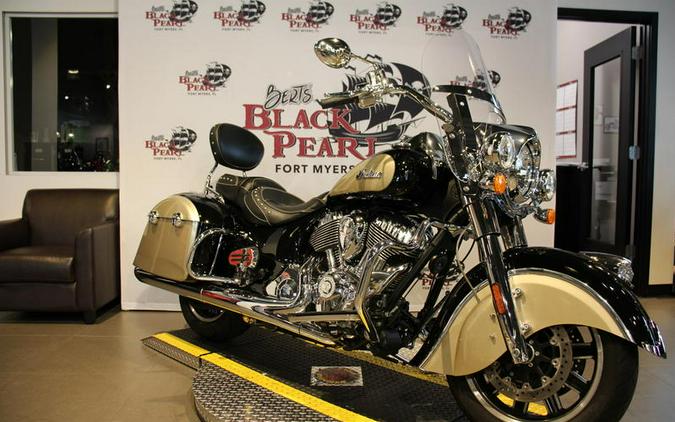 2022 Indian Motorcycle® SPRINGFIELD BLACK/TAN