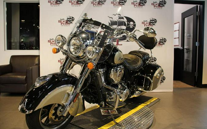 2022 Indian Motorcycle® SPRINGFIELD BLACK/TAN