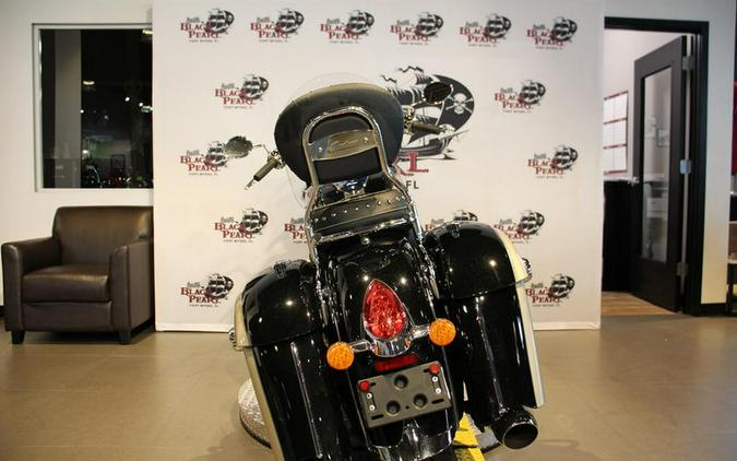 2022 Indian Motorcycle® SPRINGFIELD BLACK/TAN