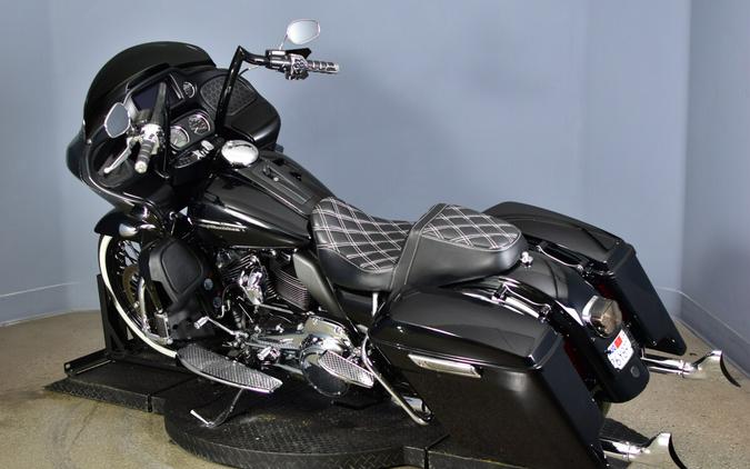 2019 Harley-Davidson Road Glide Ultra Vivid Black