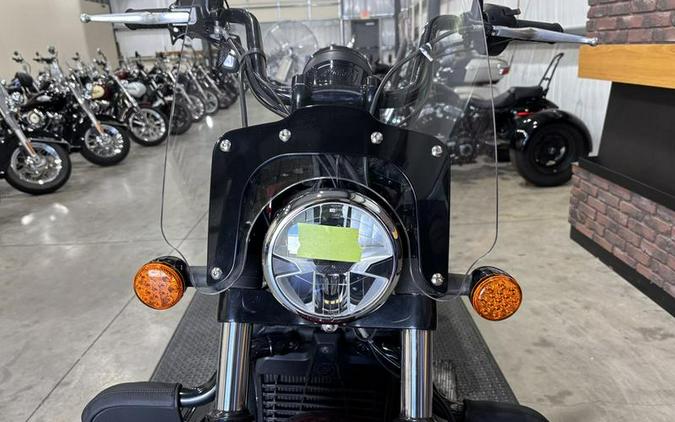 2025 Indian Motorcycle® Super Scout® Maroon Metallic with Graphics