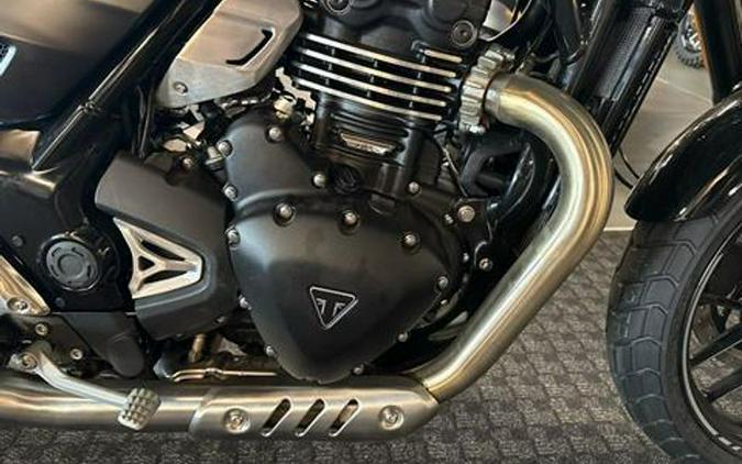 2027 Triumph Tracker 400