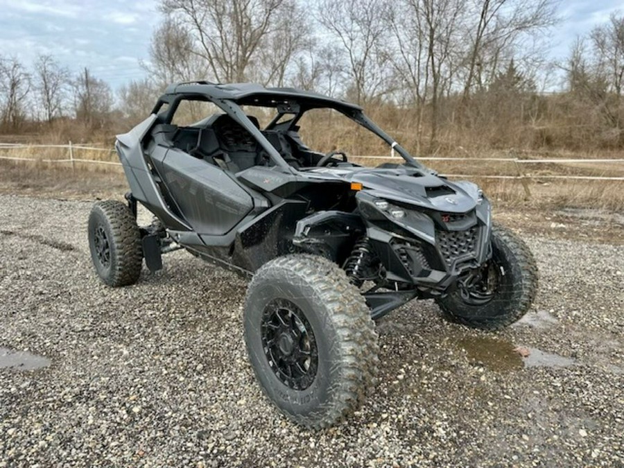 2026 Can-Am Maverick R X rs With SMART-SHOX