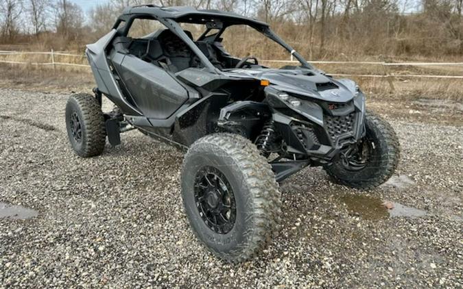 2026 Can-Am Maverick R X rs With SMART-SHOX