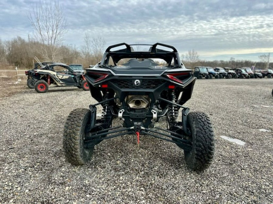 2026 Can-Am Maverick R X rs With SMART-SHOX