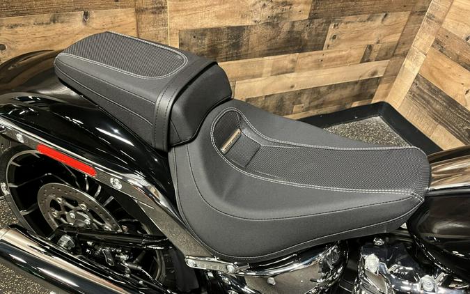 2026 Harley-Davidson® Breakout® Vivid Black - Chrome FXBR