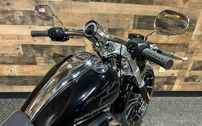 2026 Harley-Davidson® Breakout® Vivid Black - Chrome FXBR