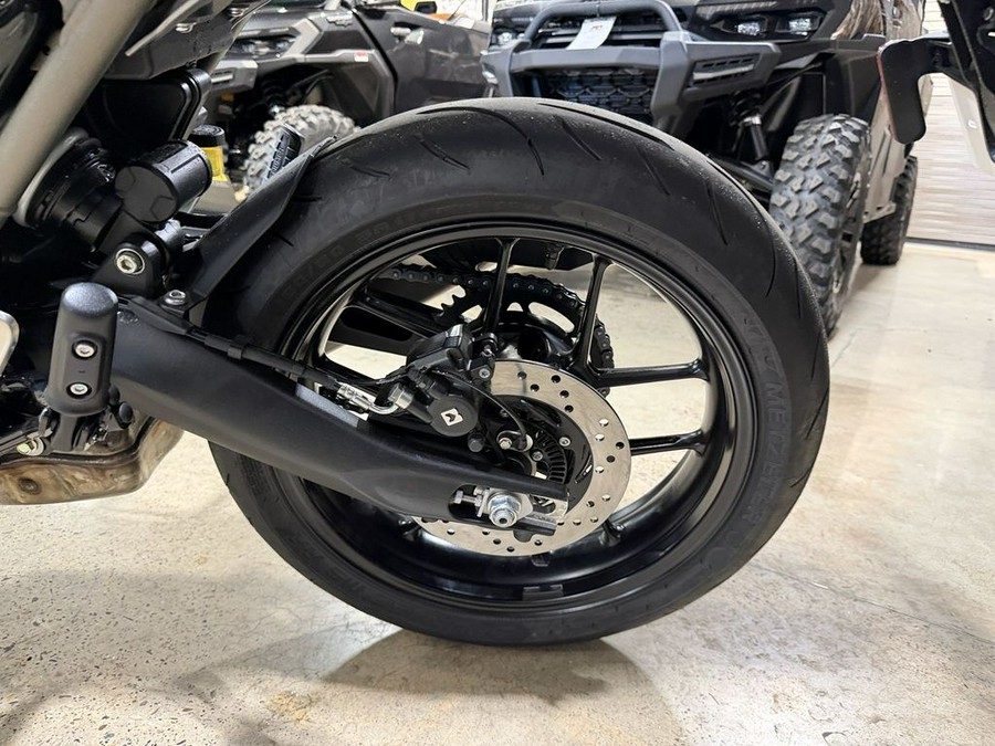 2026 Triumph Speed 400 Phantom Black/Storm Grey