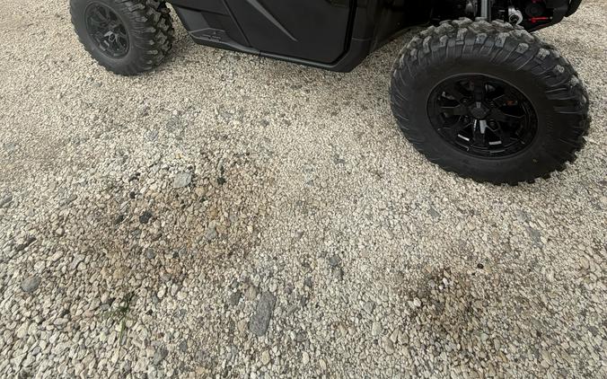 2026 Can-Am Defender XT CAB HD11